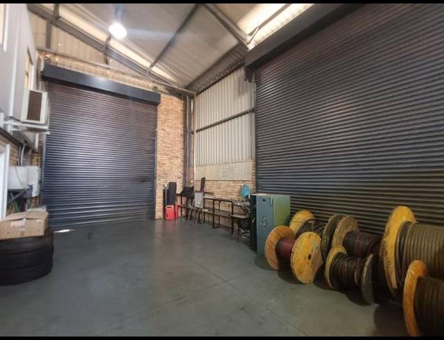 INDUSTRIAL PROPERTY TO RENT IN PRINCESS
